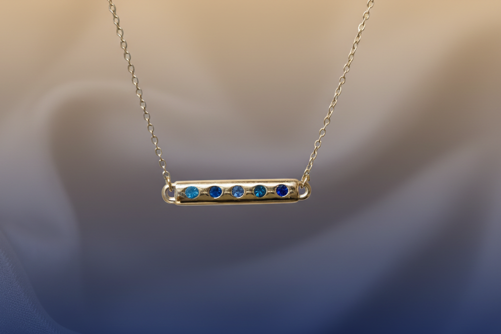 ✨ Collier Bohm – Sertie de pierres bleues ✨